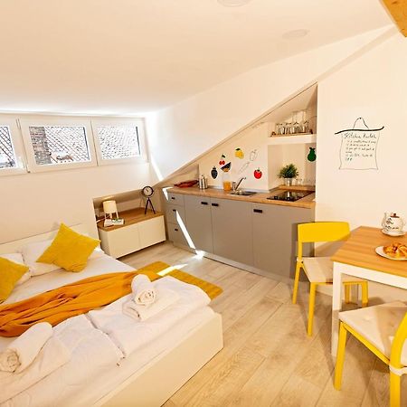 Apartments Opa Opa Рийека Екстериор снимка